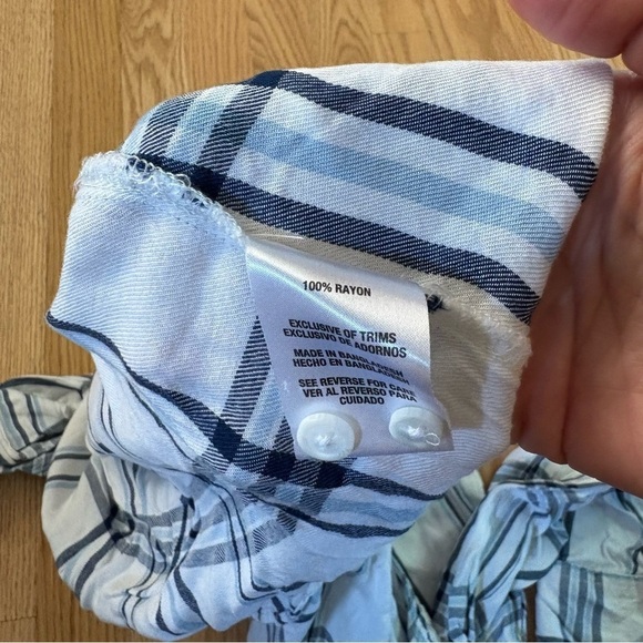 Woolrich Blue Plaid Rayon Button Down Shirt Medium Women’s Pocket - Picture 5 of 5